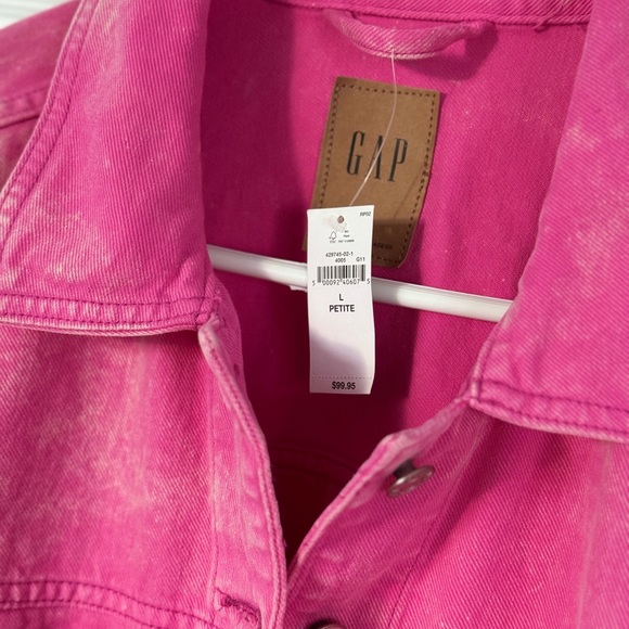 Gap × Barbie™ Adult LongSleeve Icon Denim Jacket Hot Pink Size Large Petite NWT! - Picture 3 of 6